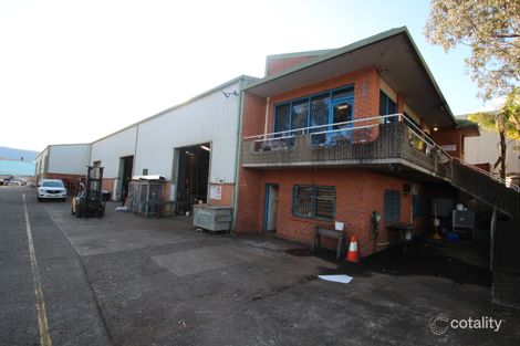 4 Doyle Ave, Unanderra, NSW 2526