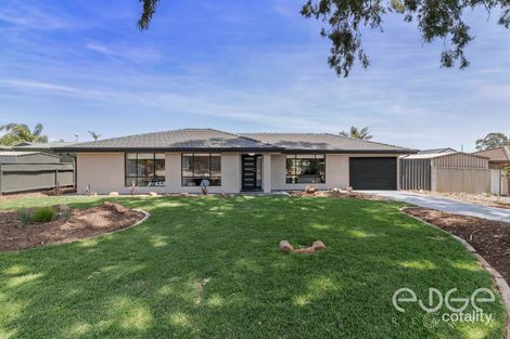 18 Carob Cres, Craigmore, SA 5114