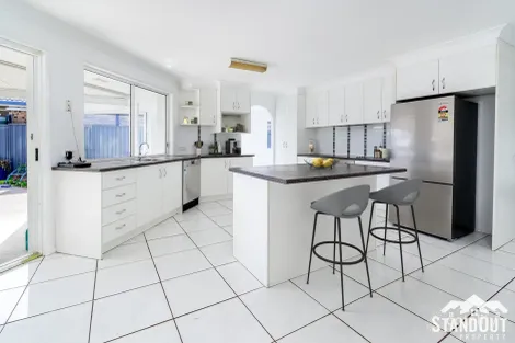 Property photo of 55 Lachlan Crescent Sandstone Point QLD 4511