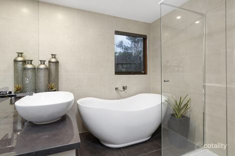Property photo of 39 Acheron Crescent Eltham North VIC 3095
