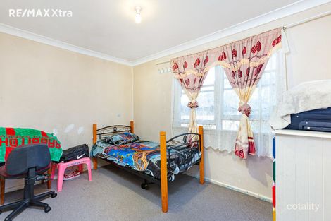 Property photo of 48 Nauru Crescent Lethbridge Park NSW 2770