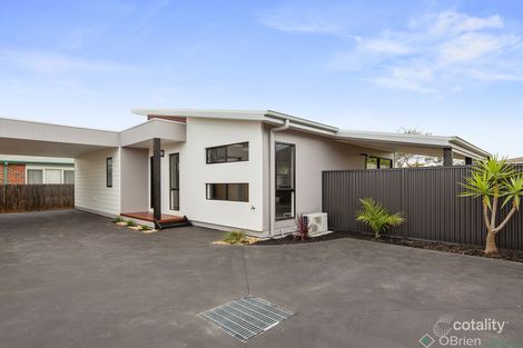 Property photo of 2/266 Settlement Road Cowes VIC 3922
