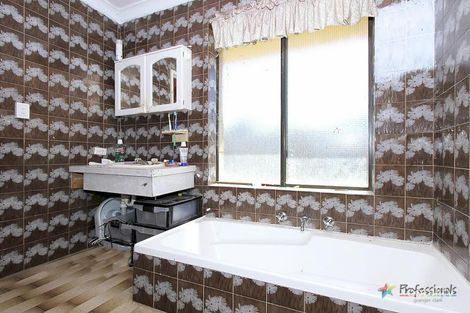 Property photo of 10 Fairfield Drive Ballajura WA 6066
