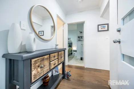 Property photo of 54 Feakle Bend Ridgewood WA 6030