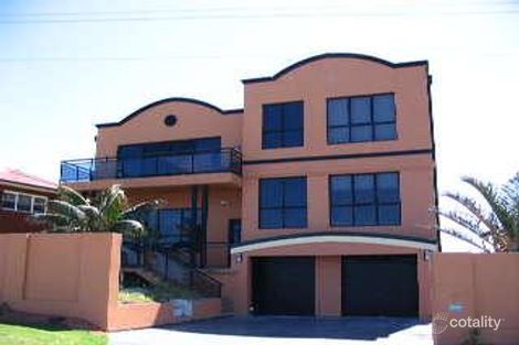 42 Tobruk Ave, Port Kembla, NSW 2505