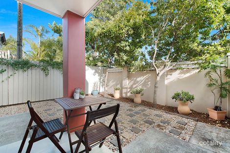 Property photo of 2/106 Juliette Street Greenslopes QLD 4120