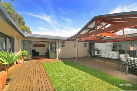 Property photo of 9 Tall Timbers Road Wamberal NSW 2260