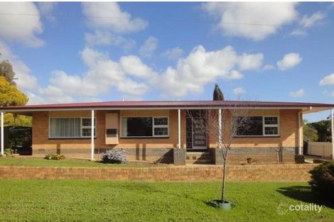 1 Valda Rd, Para Hills, SA 5096