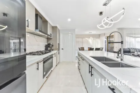 Property photo of 24 Boronia Avenue Cranbourne VIC 3977