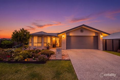 Property photo of 2 Waterside Way Eli Waters QLD 4655