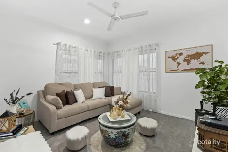 Property photo of 2 Satinash Street Park Ridge QLD 4125