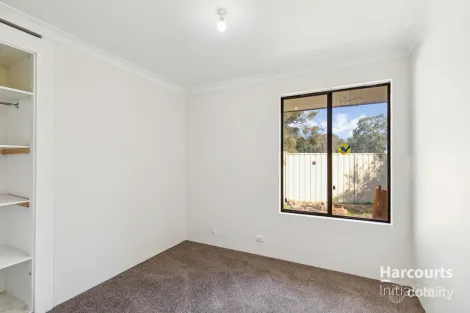 Property photo of 8 Norcott Vista Marangaroo WA 6064