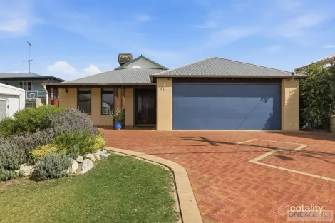 Property photo of 11 Bouvard Place Preston Beach WA 6215