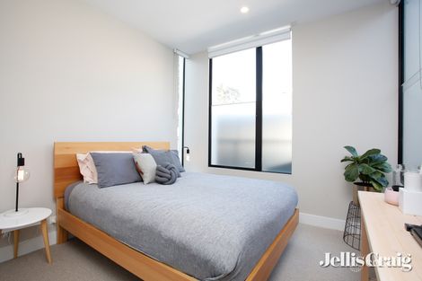 Property photo of 205/33 Crisp Street Hampton VIC 3188