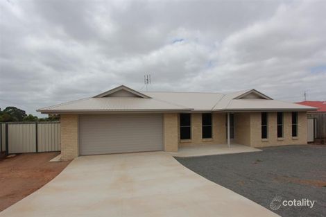 3 Bridgeman Pde, Kingaroy, QLD 4610