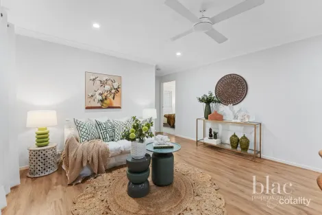 Property photo of 6 Eager Court Petrie QLD 4502