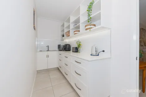 Property photo of 7 Capital Terrace Mount Louisa QLD 4814