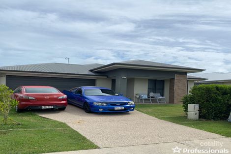 172 Whitehaven Dr, Blacks Beach, QLD 4740