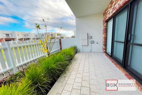 Property photo of 17 Catseye Walk Treeby WA 6164
