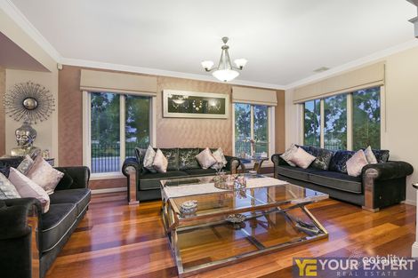 Property photo of 26 Lakeside Drive Berwick VIC 3806