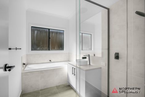 Property photo of 29 Eastside Boulevard Donnybrook VIC 3064