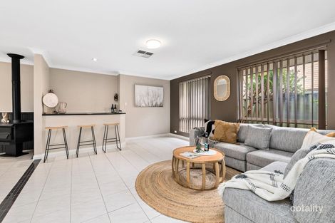 Property photo of 33 Fern Leaf Court Leeming WA 6149