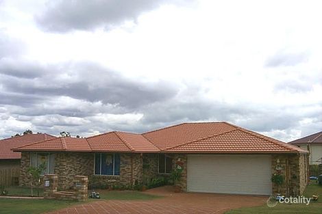 12 Wellington Pl, Parkinson, QLD 4115