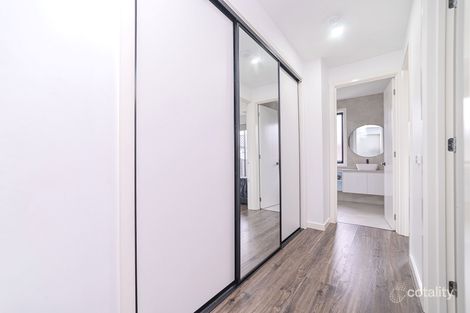 Property photo of 35 Scaevola Road Craigieburn VIC 3064