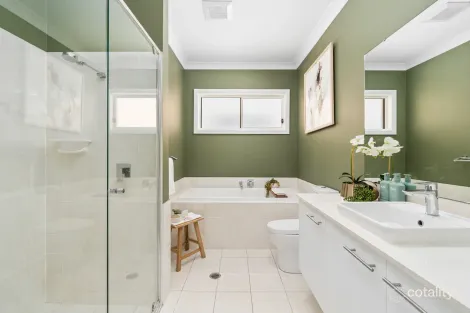 Property photo of 25 The Valley Way Lisarow NSW 2250