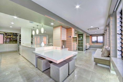 Property photo of 15 Finemore Crescent Qunaba QLD 4670