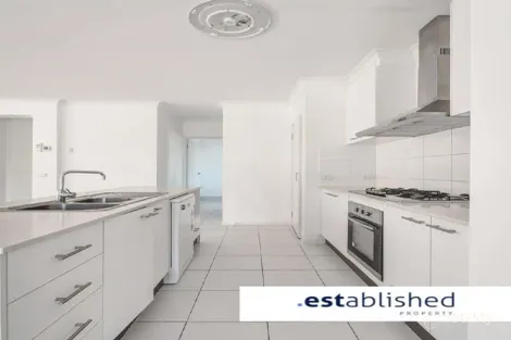 Property photo of 23 Tarcoola Crescent Point Cook VIC 3030