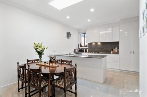 Property photo of 22 Ballymarang Chase Cranbourne West VIC 3977