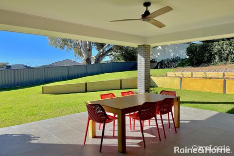 Property photo of 14 Bailes Crescent Young NSW 2594