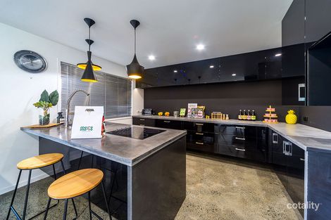 Property photo of 1/15 Crystal Reef Drive Coombabah QLD 4216