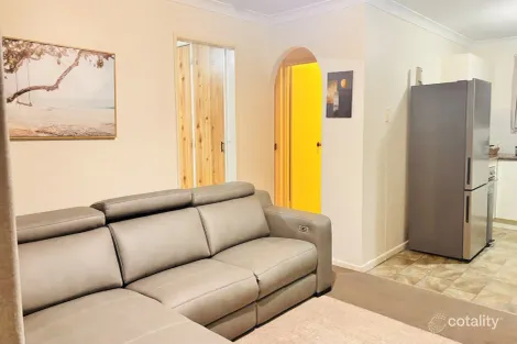 Property photo of 2/53A Holberton Street Rockville QLD 4350