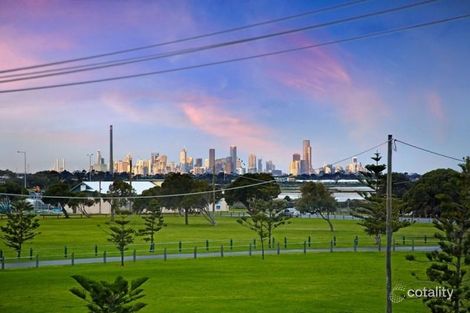 Property photo of 5 Stirling Avenue Seaholme VIC 3018