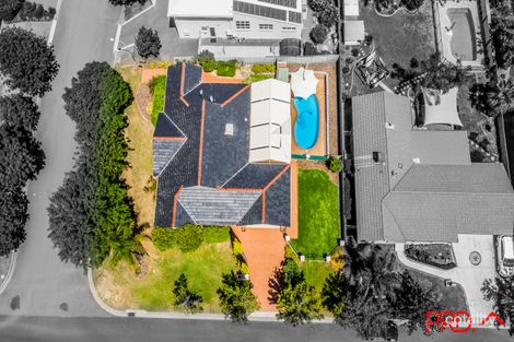 Property photo of 2 Overlanders Way Hillvue NSW 2340