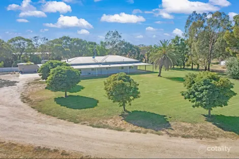 60 Mcnaught Rd, Patho, VIC 3564