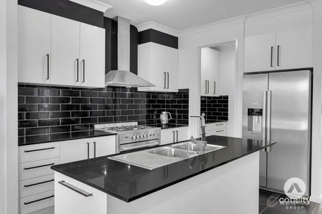 Property photo of 30 Byron Drive Jimboomba QLD 4280