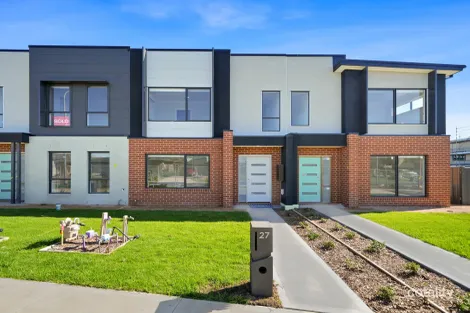 27 Gwenton Ave, Cranbourne East, VIC 3977