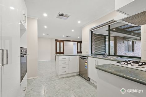 Property photo of 4 Sir Harold Close Endeavour Hills VIC 3802