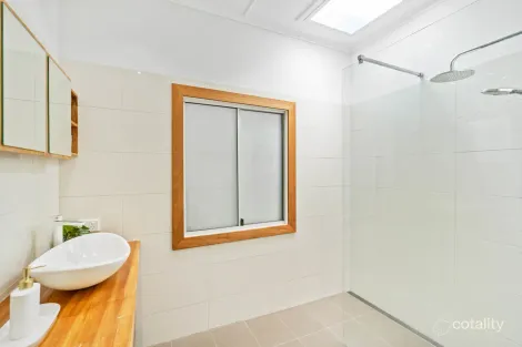 Property photo of 16 Warner Street Manunda QLD 4870