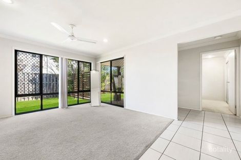 Property photo of 43 Waterlily Circuit Carseldine QLD 4034