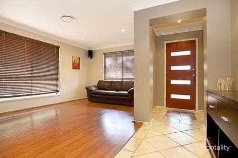 Property photo of 5 Dowling Street West Hoxton NSW 2171