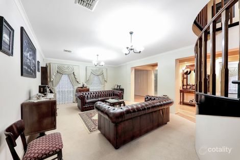 Property photo of 14 Rutherford Way Roxburgh Park VIC 3064