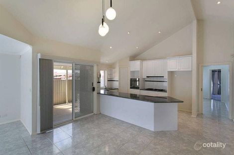 Property photo of 1 Munjong Place Delahey VIC 3037