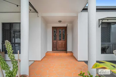 Property photo of 62 Avondale Drive Banora Point NSW 2486
