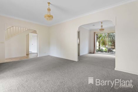 Property photo of 59 Wheatland Crescent Dingley Village VIC 3172