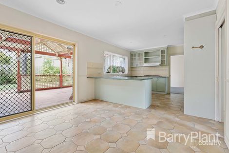 Property photo of 59 Wheatland Crescent Dingley Village VIC 3172
