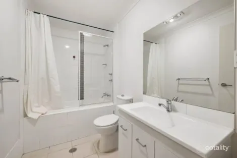 Property photo of 30 Refshauge Crescent Macgregor ACT 2615